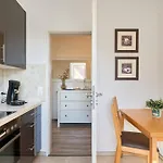 Perlen Lagune - 500 Meter Zum - Inklusive Waeschepaket & Parkplatz - Balkon & Wi-fi Lejlighed