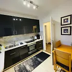 Perlen Lagune - 500 Meter Zum - Inklusive Waeschepaket & Parkplatz - Balkon & Wi-fi Lejlighed *