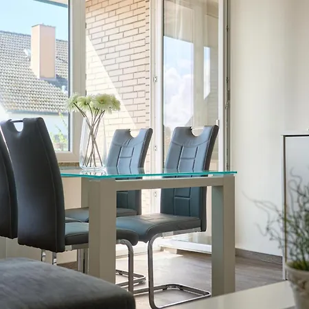 Lägenhet Perlen Lagune - 500 Meter Zum Meer - Inklusive Waeschepaket & Parkplatz - Balkon & Wi-Fi Büsum