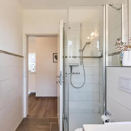 Appartamento Perlen Lagune - 500 Meter Zum Meer - Inklusive Waeschepaket & Parkplatz - Balkon & Wi-Fi *