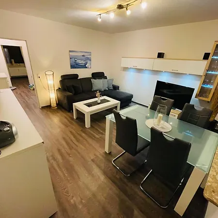 Lejlighed Perlen Lagune - 500 Meter Zum - Inklusive Waeschepaket & Parkplatz - Balkon & Wi-fi *