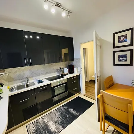 Perlen Lagune - 500 Meter Zum - Inklusive Waeschepaket & Parkplatz - Balkon & Wi-fi Lejlighed *