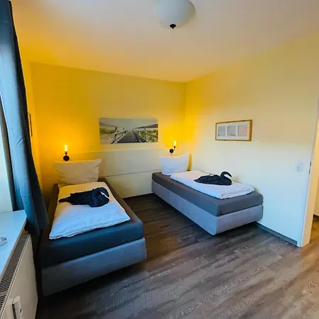 Perlen Lagune - 500 Meter Zum - Inklusive Waeschepaket & Parkplatz - Balkon & Wi-fi Lägenhet